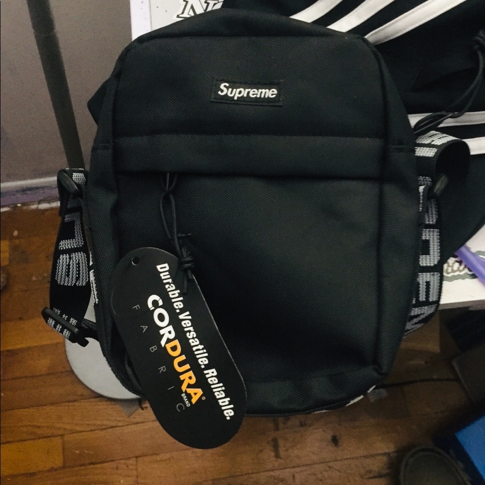 Supreme shoulder bag